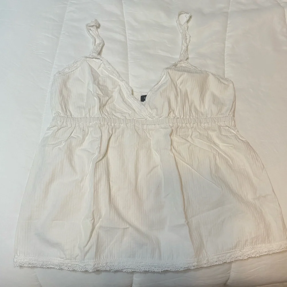 White Lace Trim Cami Top - Picture 2 of 2